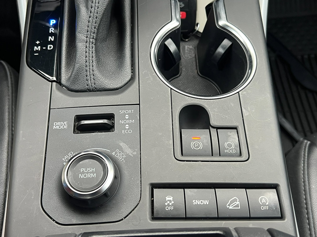 Used 2022 Toyota Highlander XSE image 25