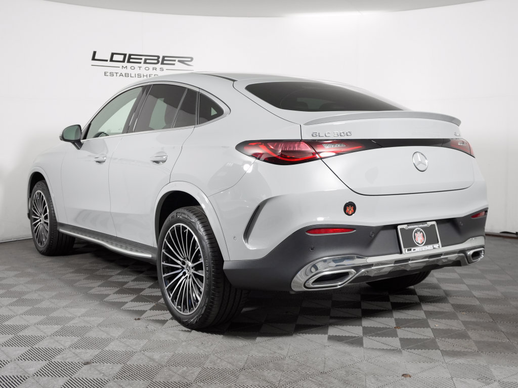 Used 2025 Mercedes-Benz GLC 300 4MATIC image 3