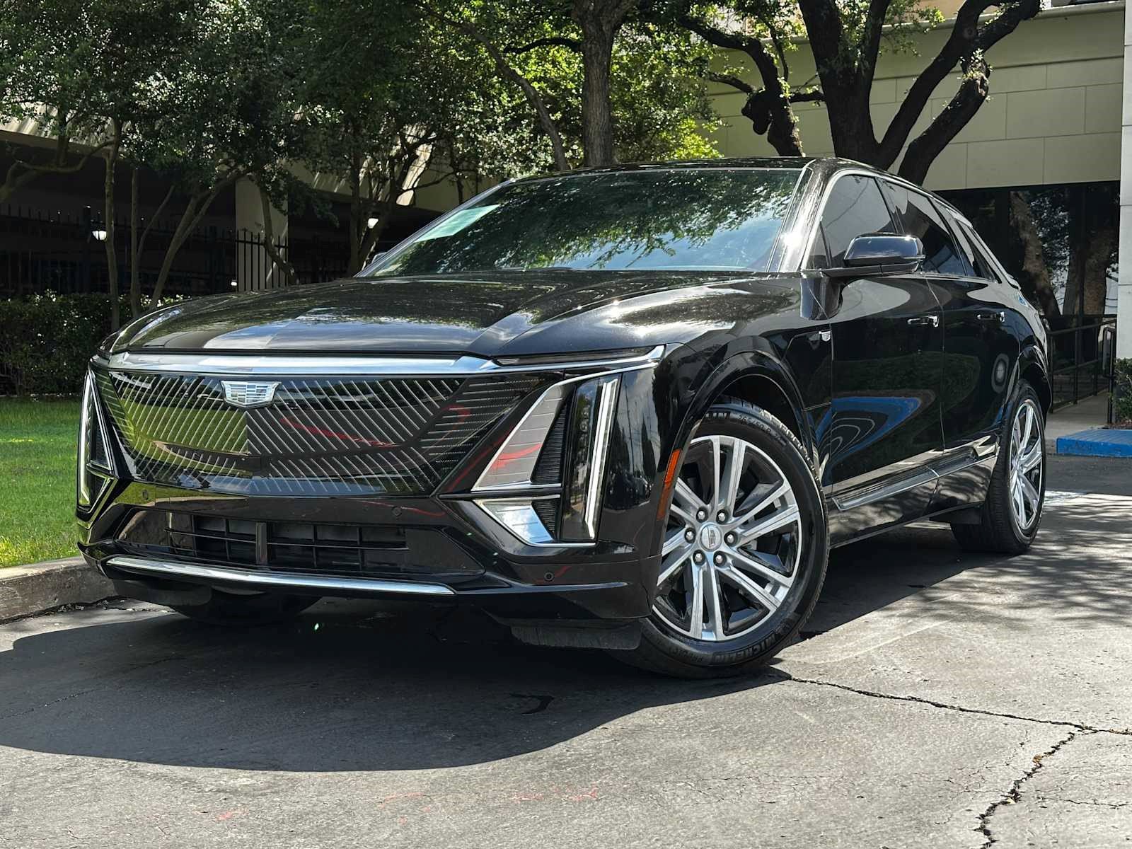Certified 2024 Cadillac Lyriq Tech RWD image 1