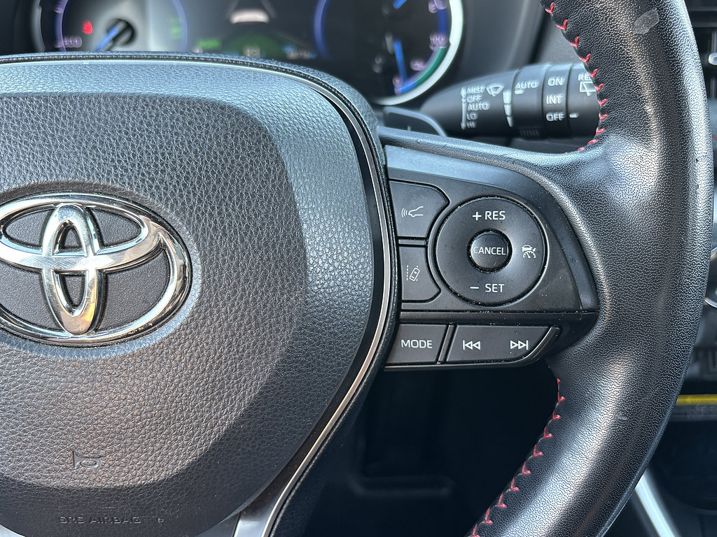 Certified 2021 Toyota RAV4 XSE w/ Weather Package AWD/4WD image 21