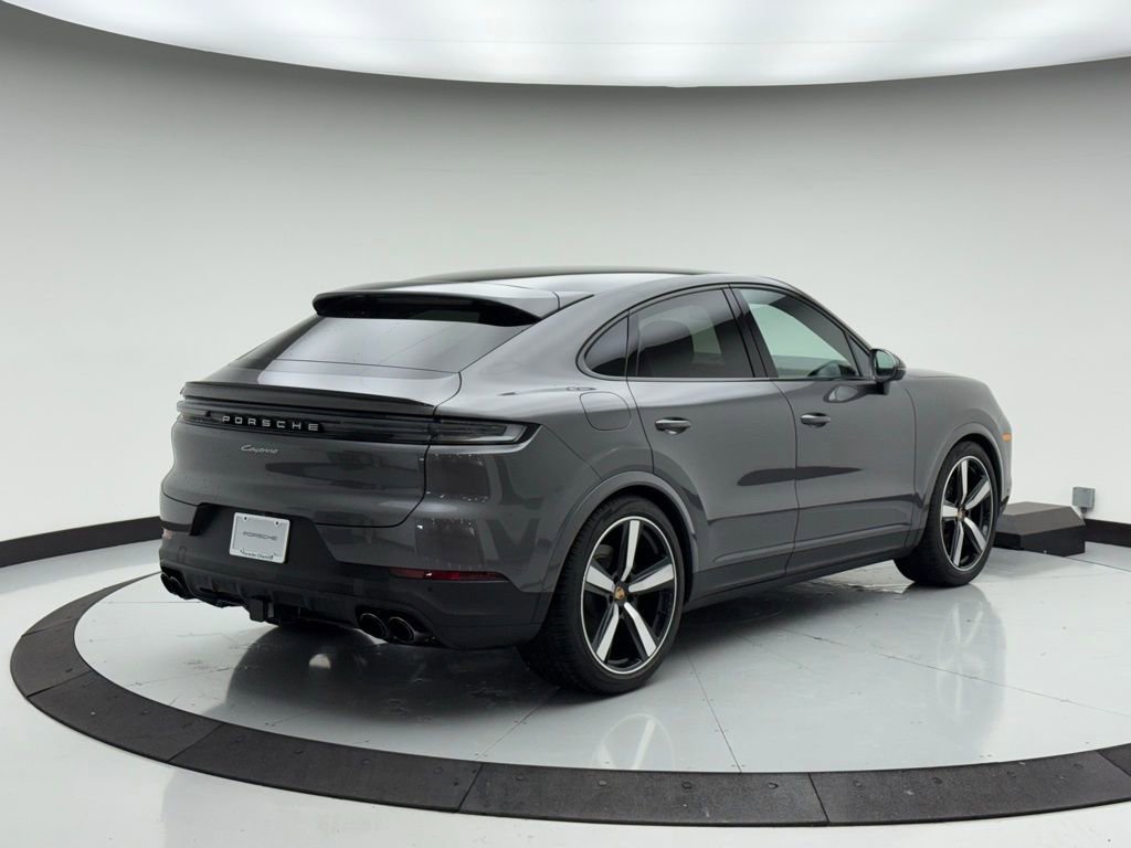 Certified 2025 Porsche Cayenne Coupe image 9
