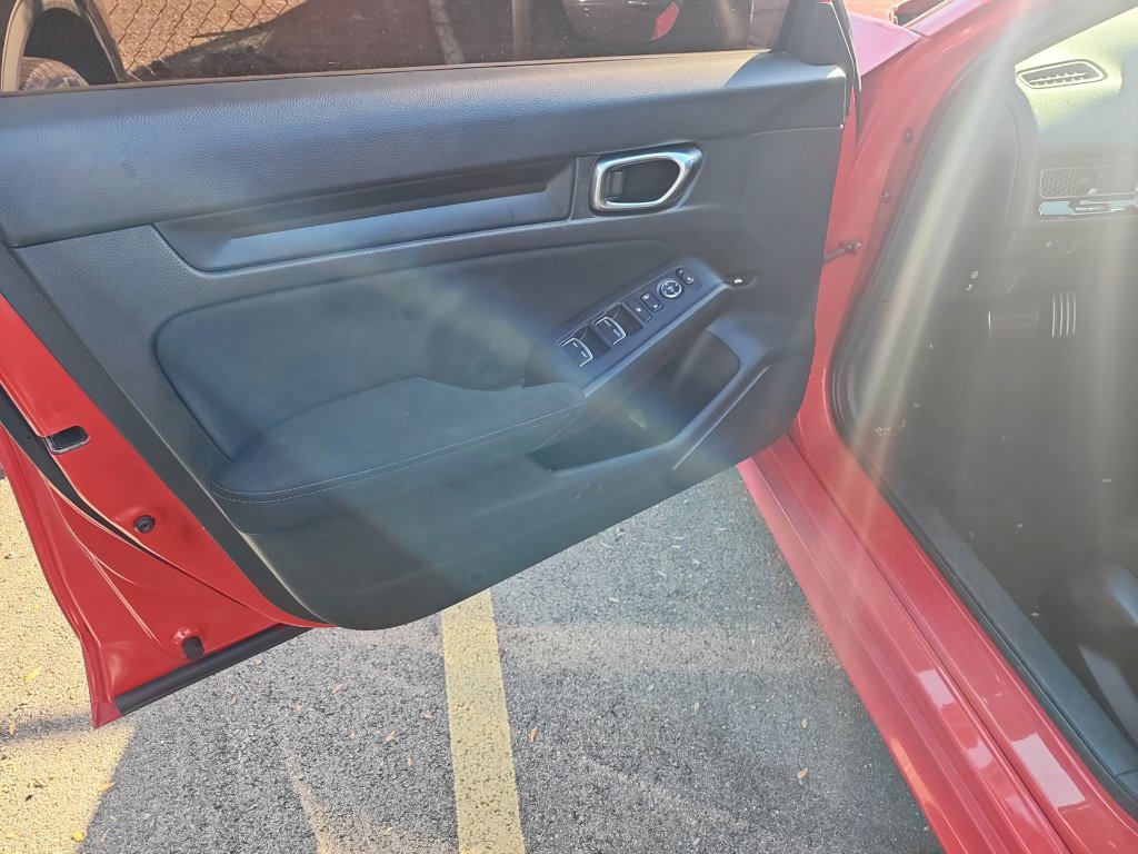 Used 2023 Honda Civic Sport image 5