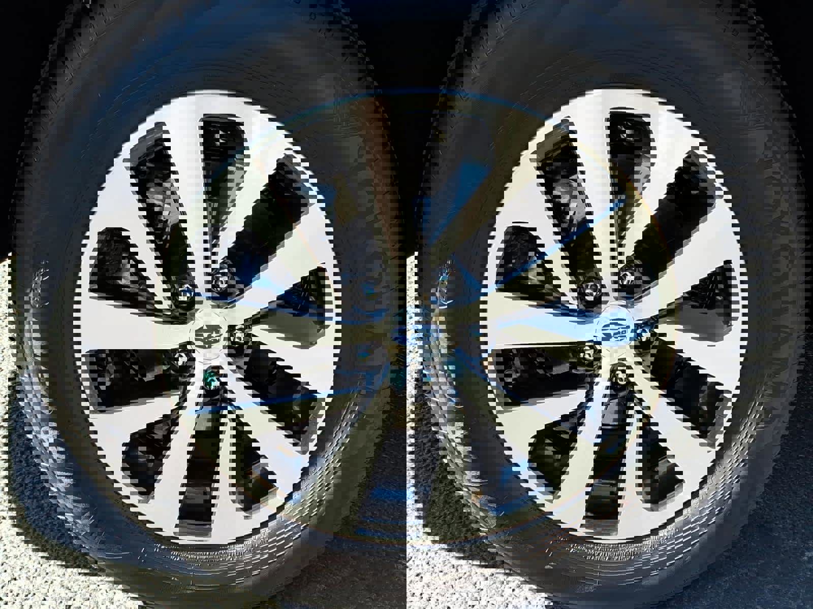 Certified 2025 Subaru Outback Premium w/ Popular Package #1A image 10