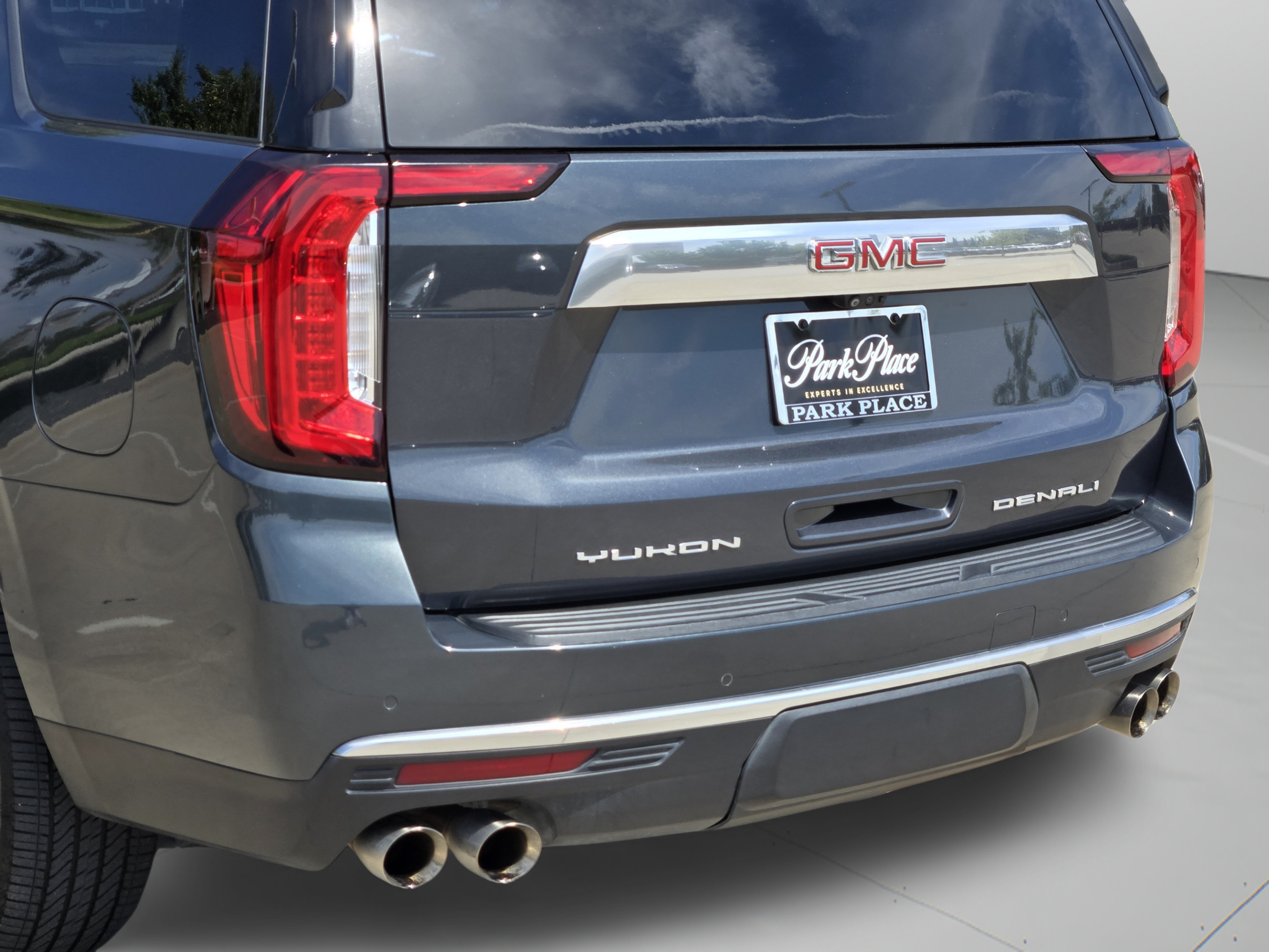Used 2021 GMC Yukon Denali w/ Denali Ultimate Package AWD/4WD image 33