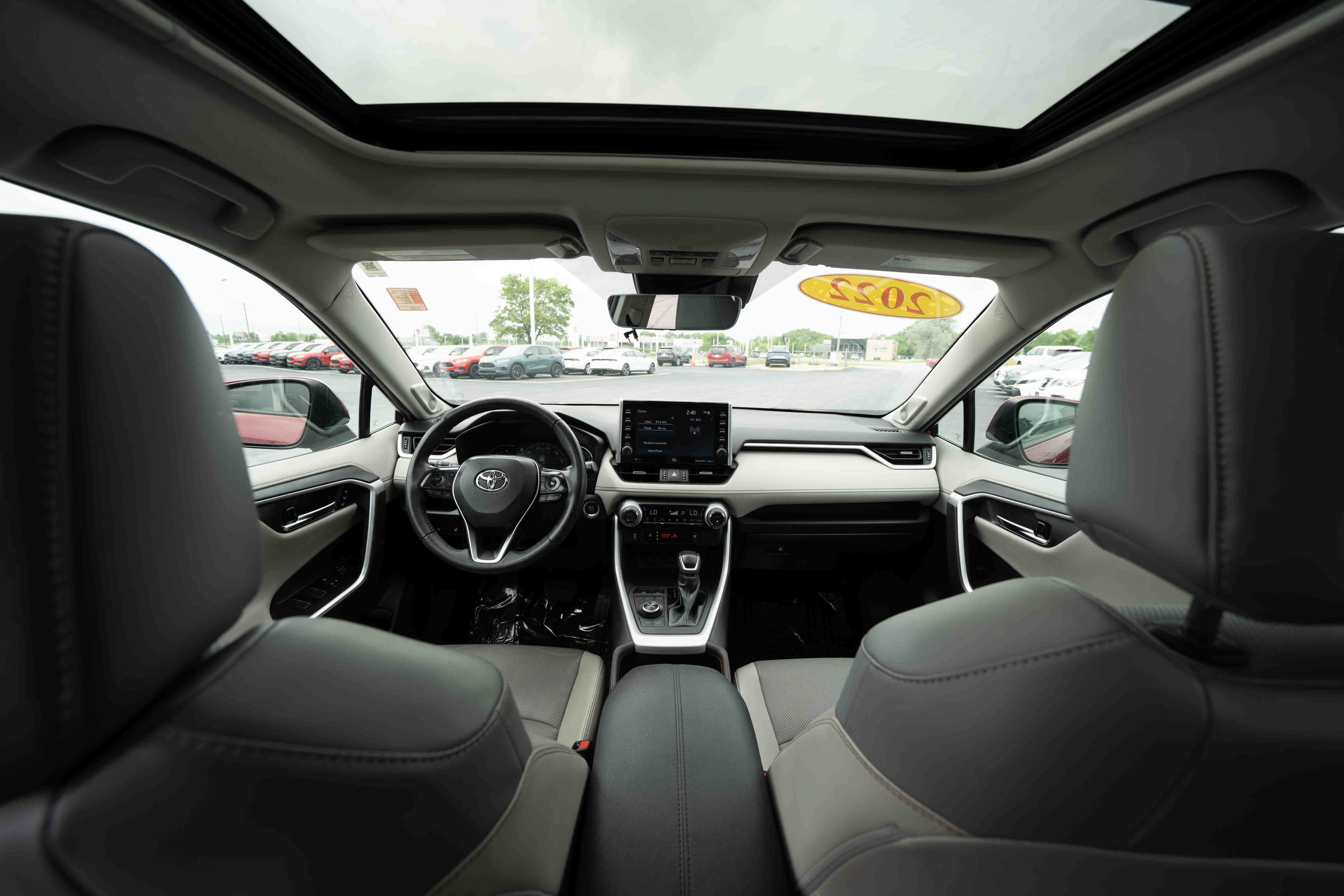 Used 2022 Toyota RAV4 Limited w/ Limited Grade Weather Package AWD/4WD image 19