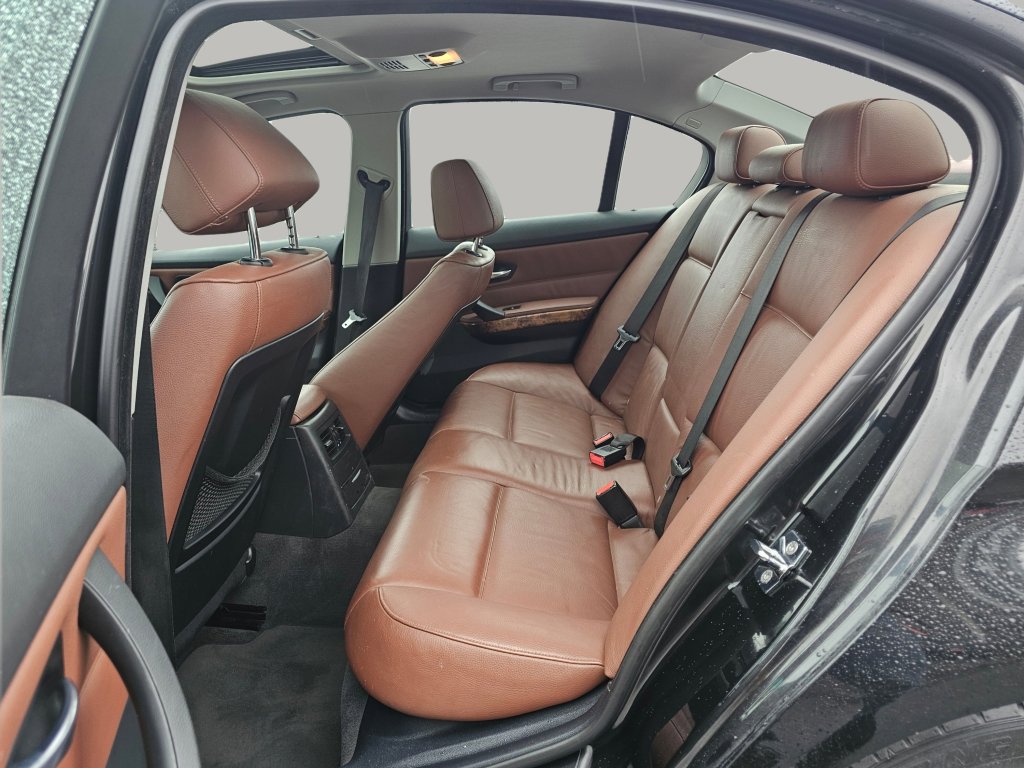 Used 2006 BMW 325xi Sedan image 20