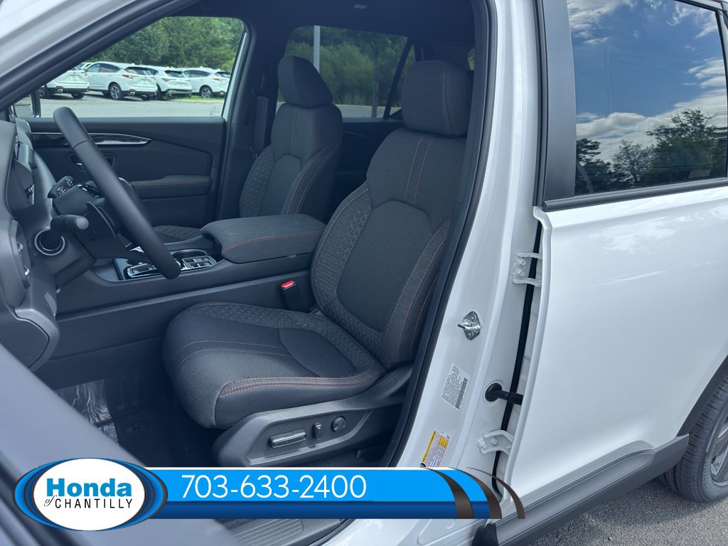 New 2026 Honda Pilot Sport image 24