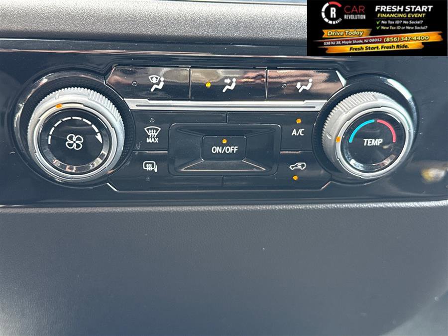 Used 2024 Chevrolet Silverado 2500 LT AWD/4WD image 47