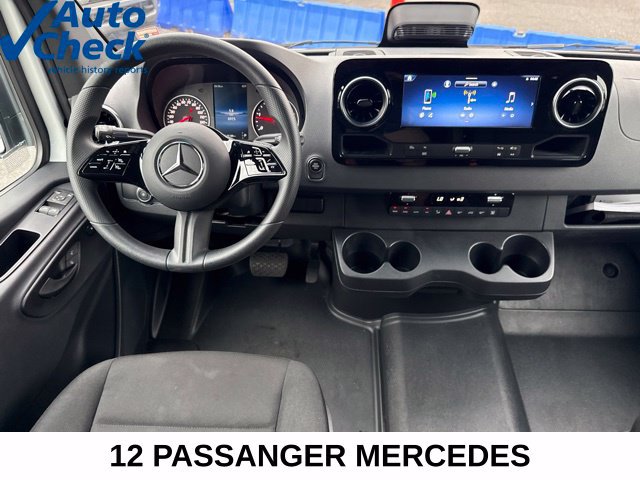 Used 2025 Mercedes-Benz Sprinter 2500 image 6