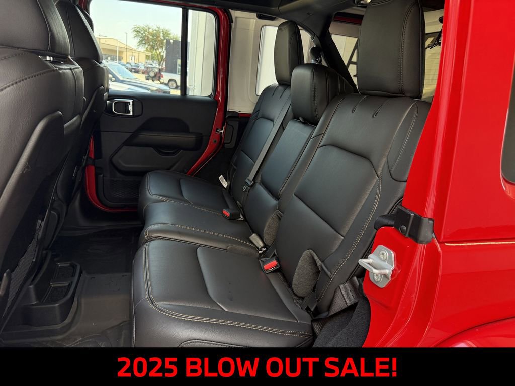 New 2025 Jeep Wrangler Sahara AWD/4WD image 24