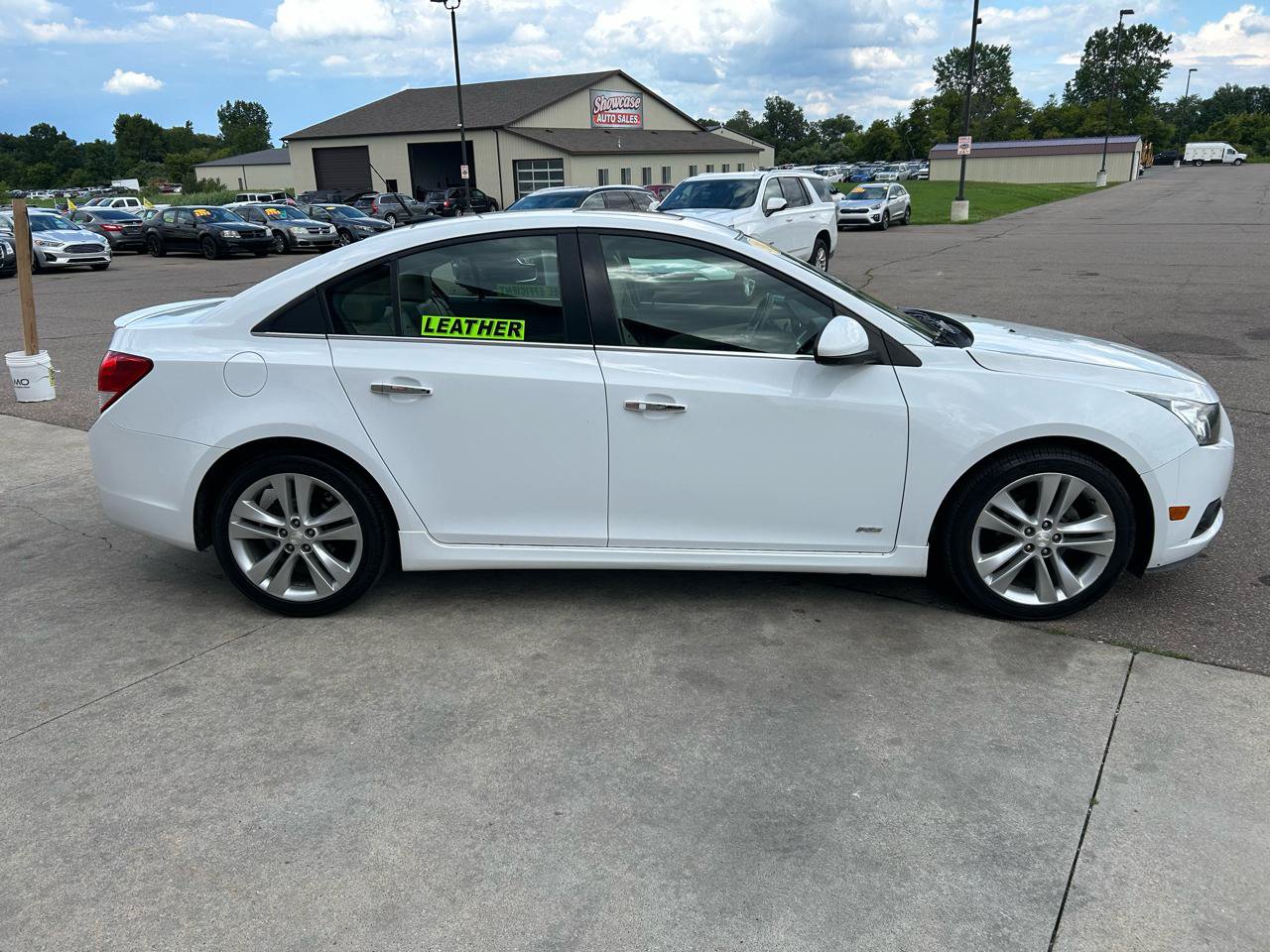 Used 2012 Chevrolet Cruze LTZ w/ RS Package FWD image 4