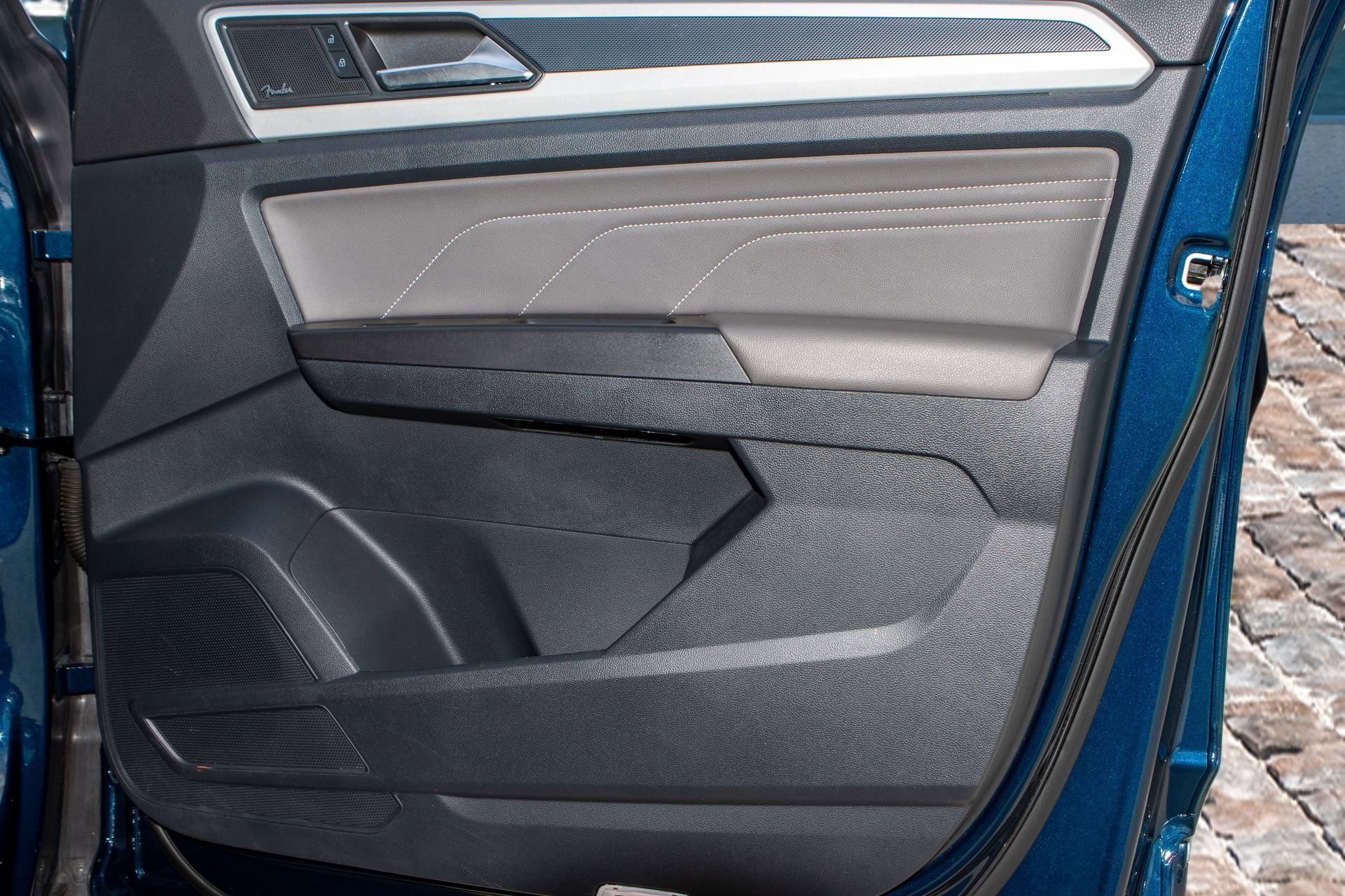 Used 2022 Volkswagen Atlas SEL Premium image 14