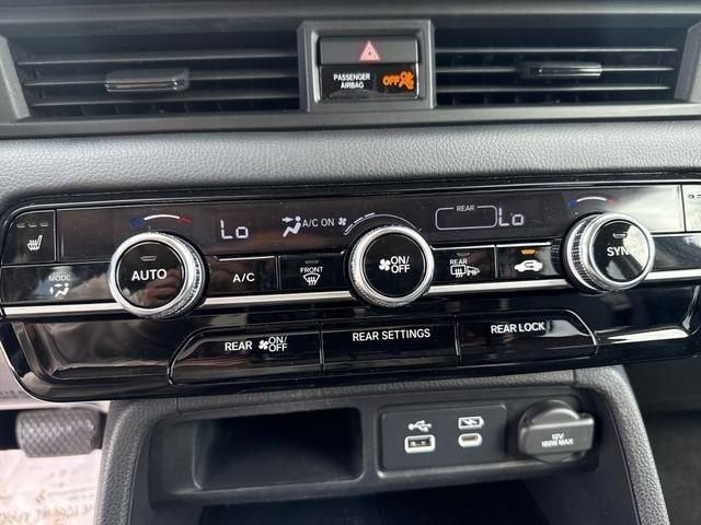 Certified 2023 Honda Pilot Touring image 13