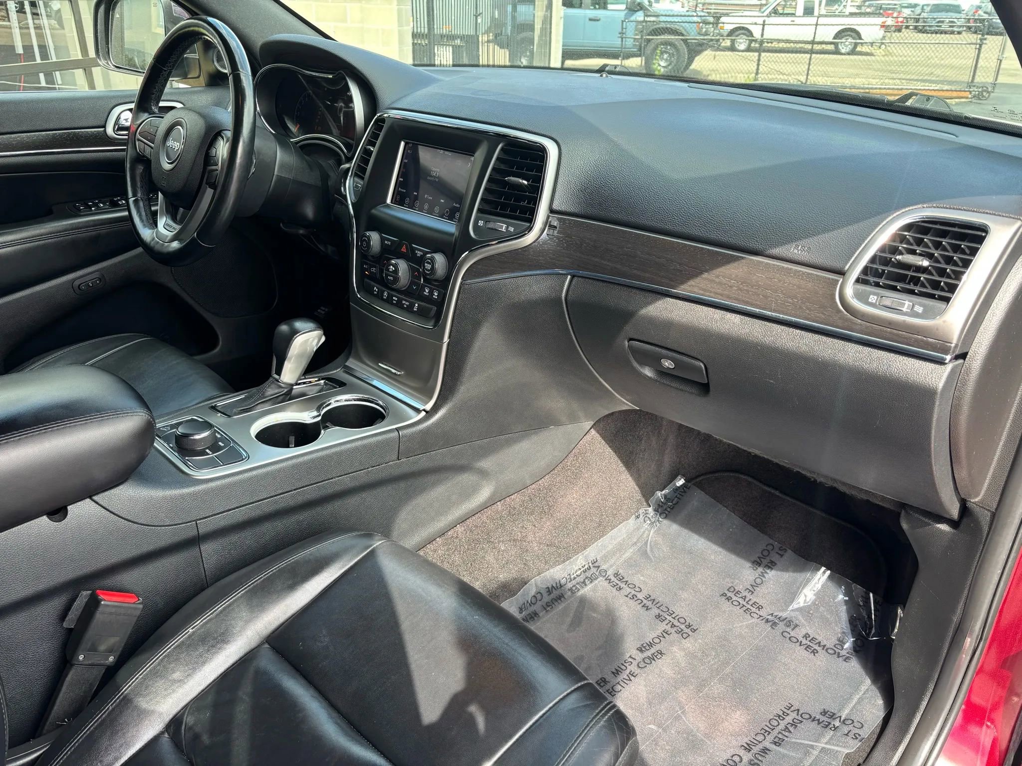 Used 2018 Jeep Grand Cherokee Limited image 10