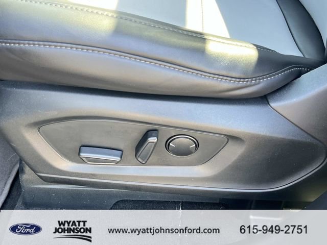 Used 2023 Ford Explorer XLT w/ Equipment Group 202A image 30