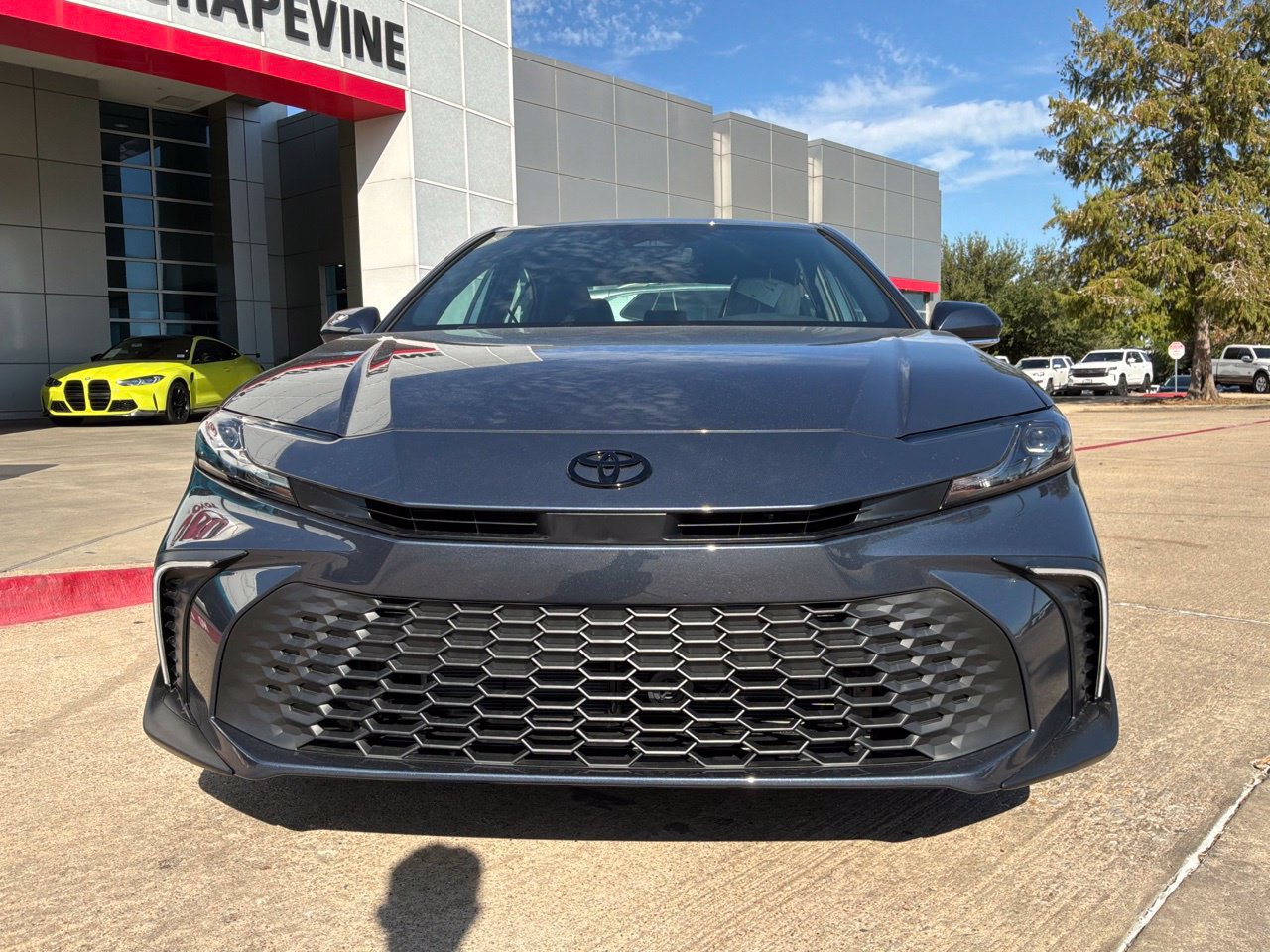 New 2026 Toyota Camry SE w/ Convenience Package FWD image 3