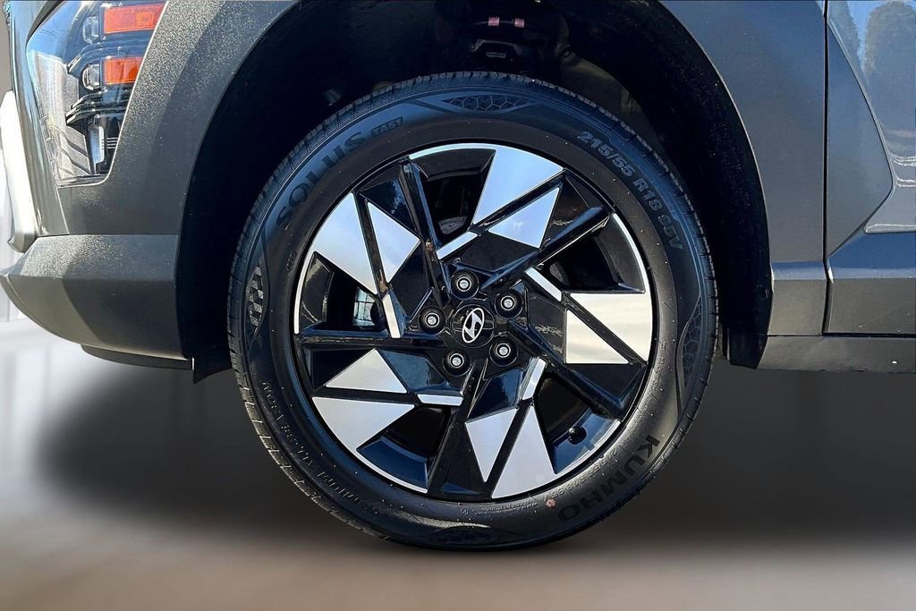 Used 2025 Hyundai Kona SEL image 34