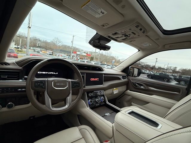 Used 2024 GMC Yukon XL Denali w/ Advanced Technology Package image 34
