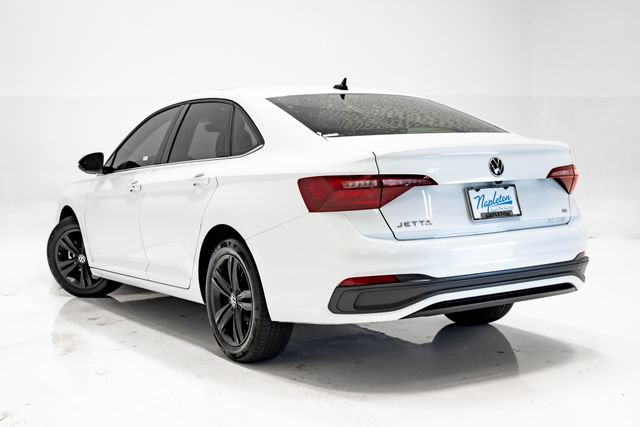 Used 2024 Volkswagen Jetta SE w/ Panoramic Sunroof Package FWD image 22
