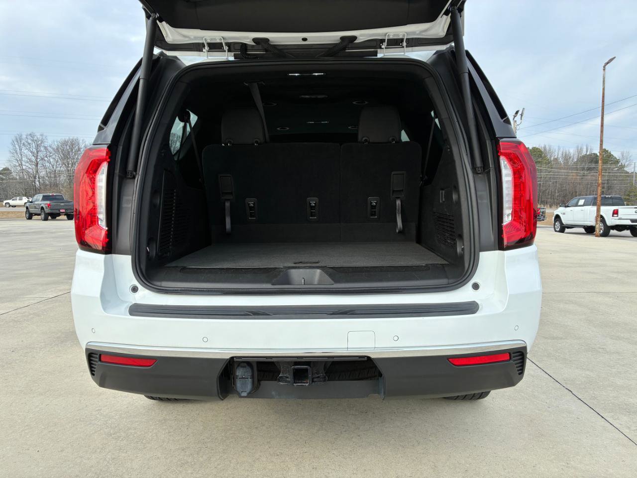 Used 2021 GMC Yukon XL SLT image 33