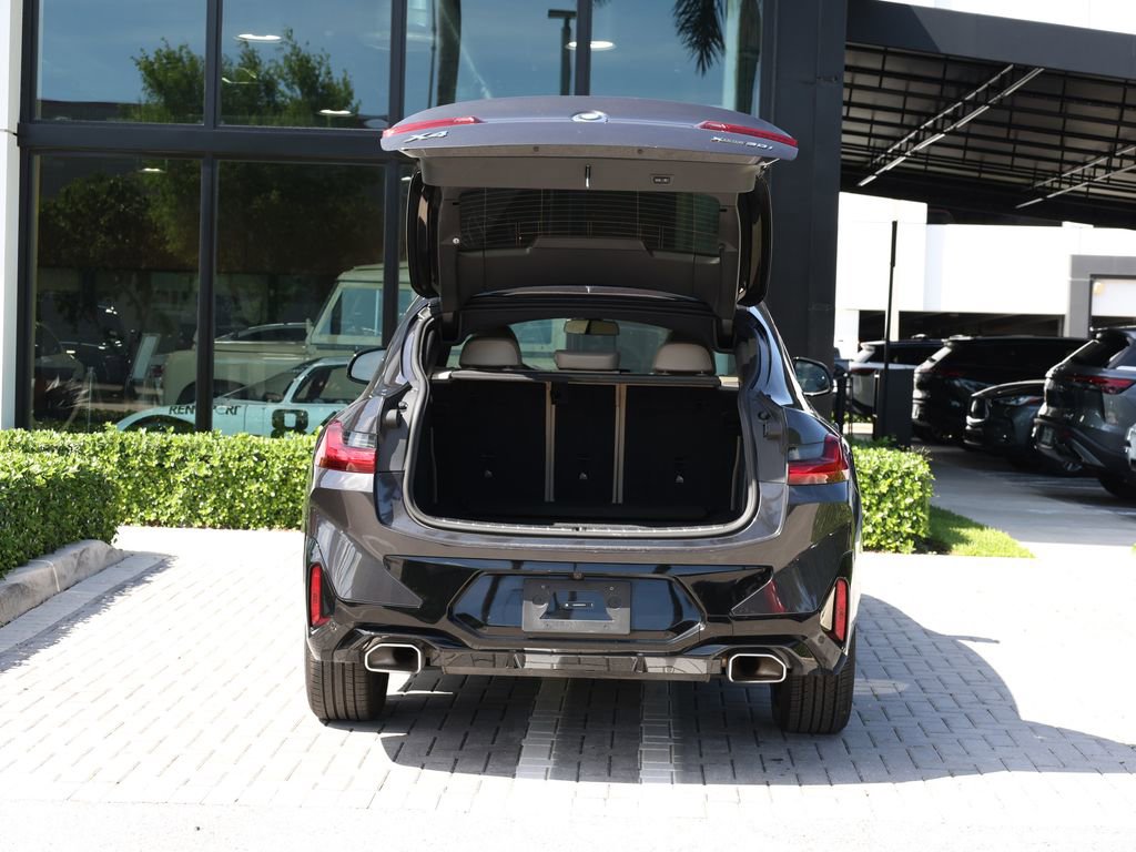 Used 2025 BMW X4 xDrive30i image 7