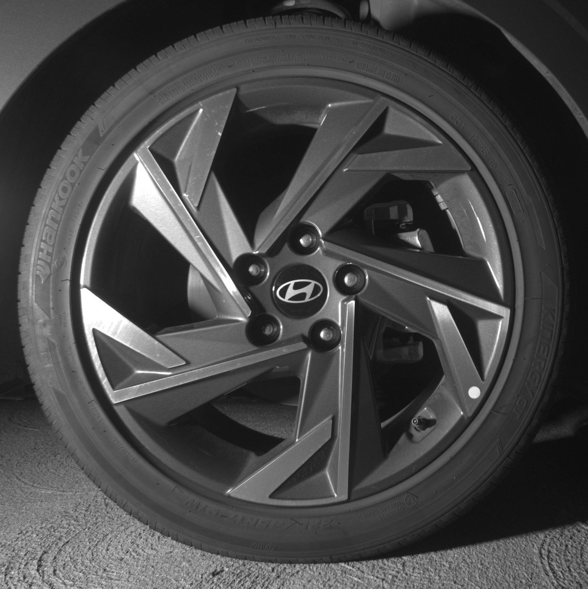 Used 2025 Hyundai Elantra SEL FWD image 13