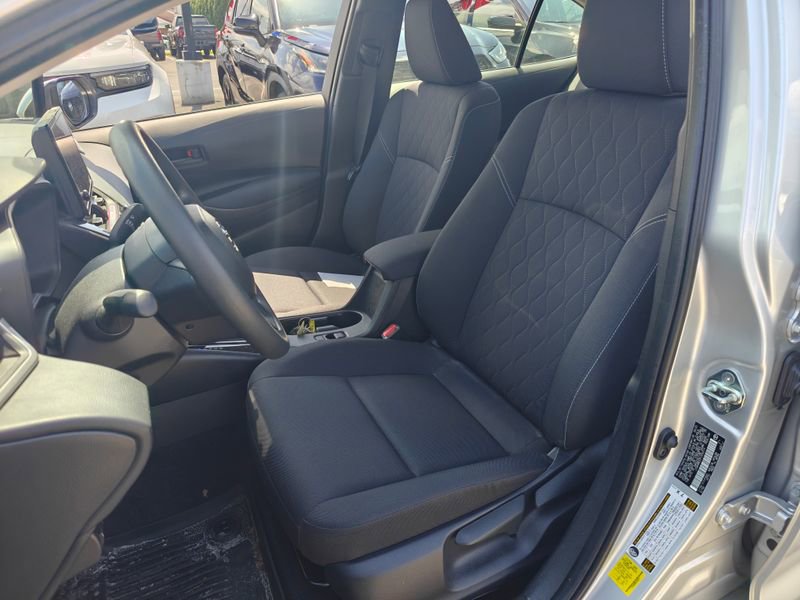 Used 2023 Toyota Corolla LE w/ LE Convenience Package image 8