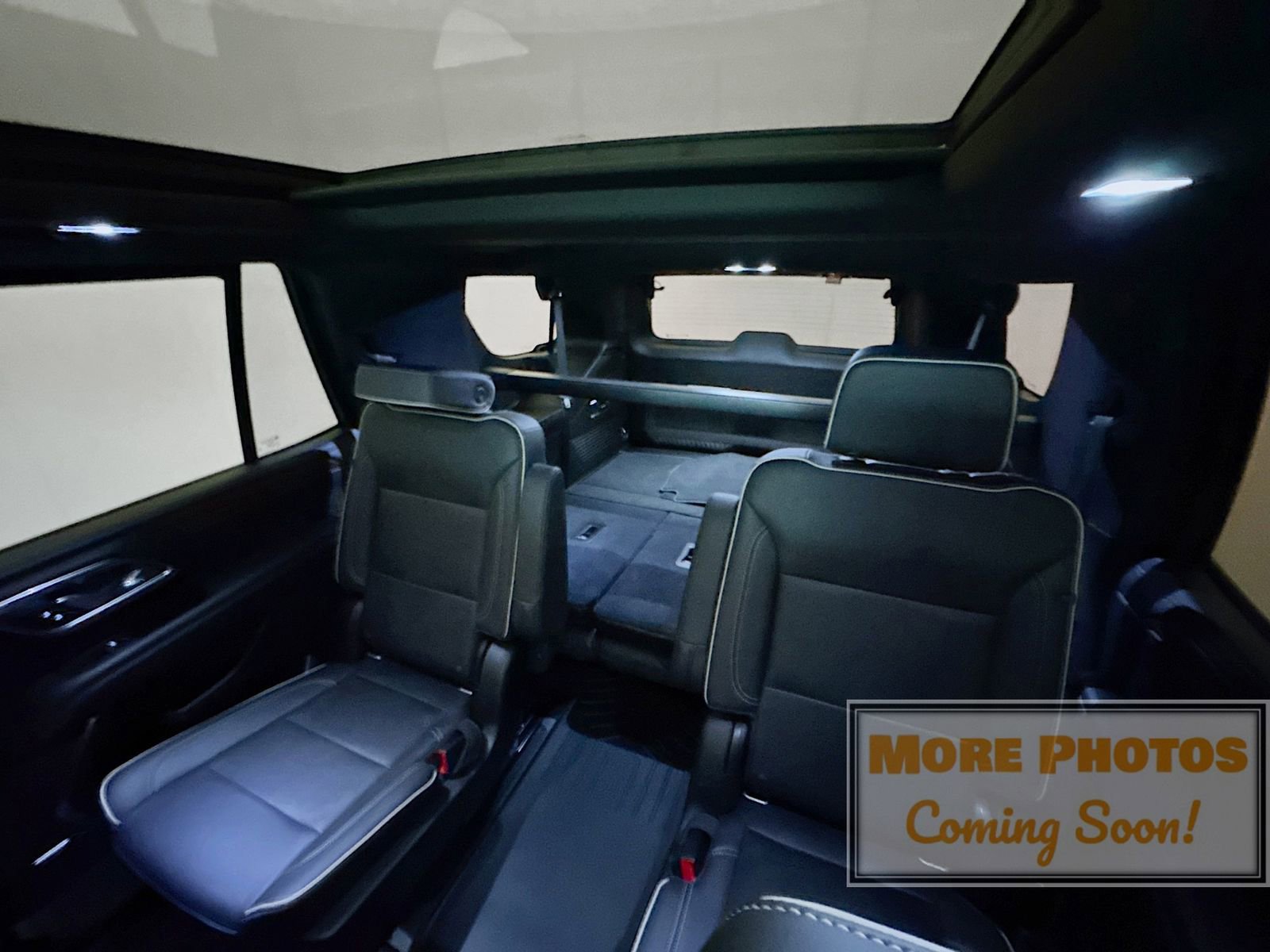 Used 2021 Chevrolet Tahoe Premier w/ Premium Package image 8