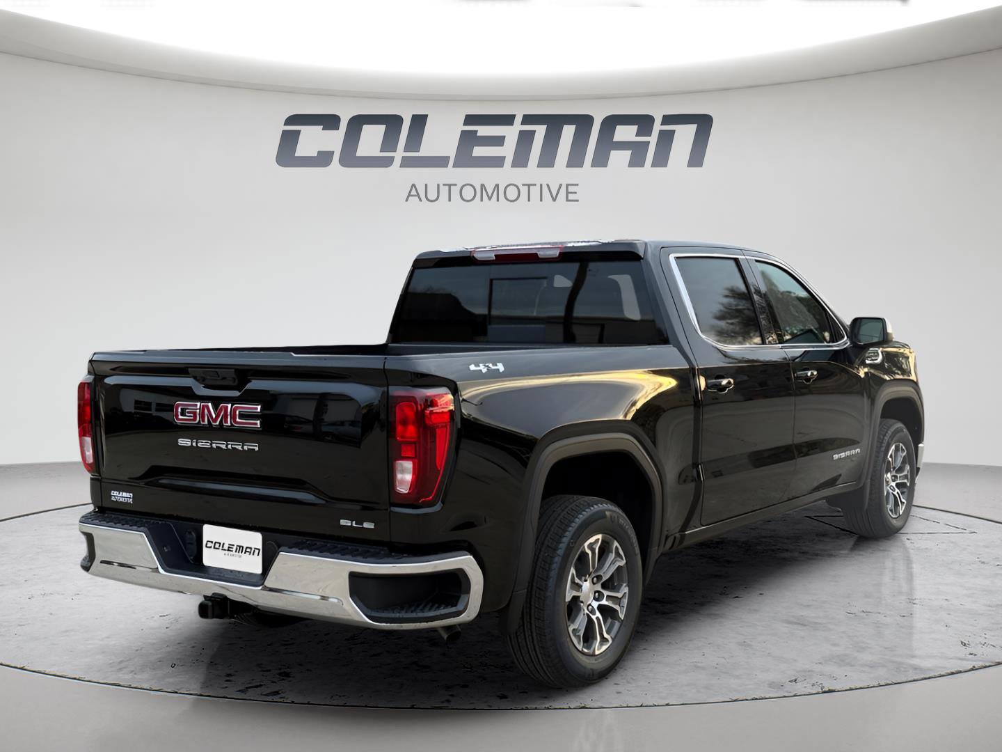 New 2026 GMC Sierra 1500 SLE w/ Preferred Package image 5