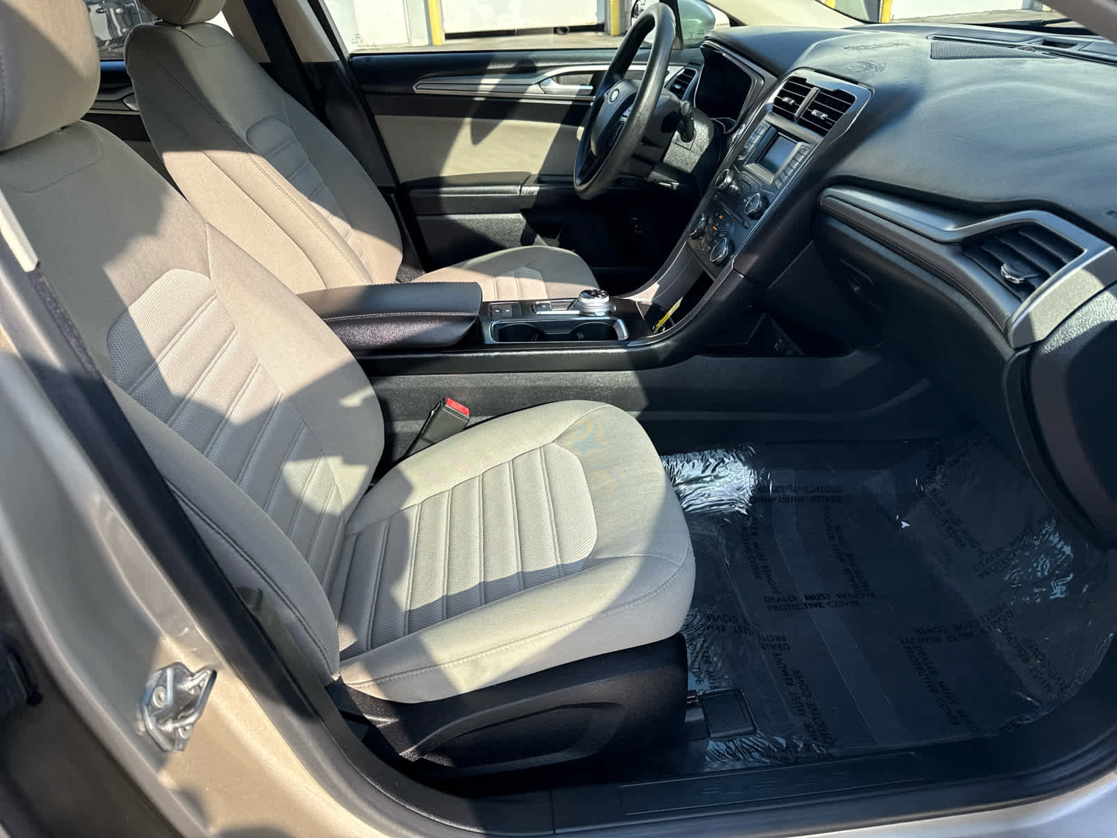 Used 2017 Ford Fusion S FWD image 12