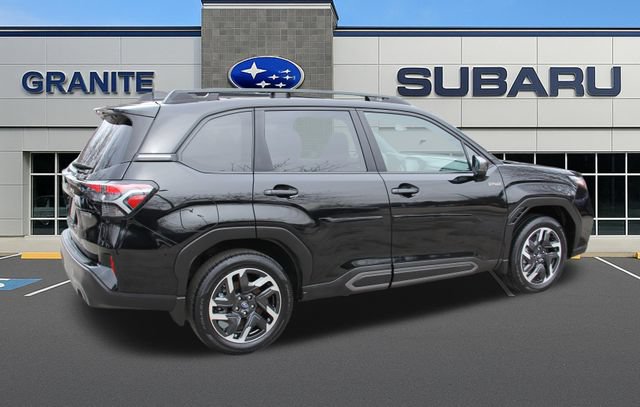 Used 2025 Subaru Forester Limited AWD/4WD image 11