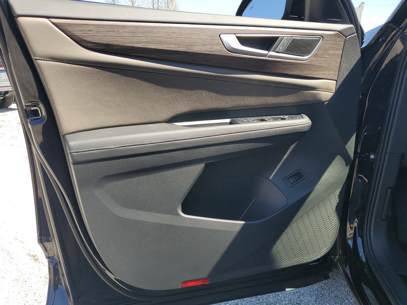 New 2025 Volkswagen Atlas SEL image 17