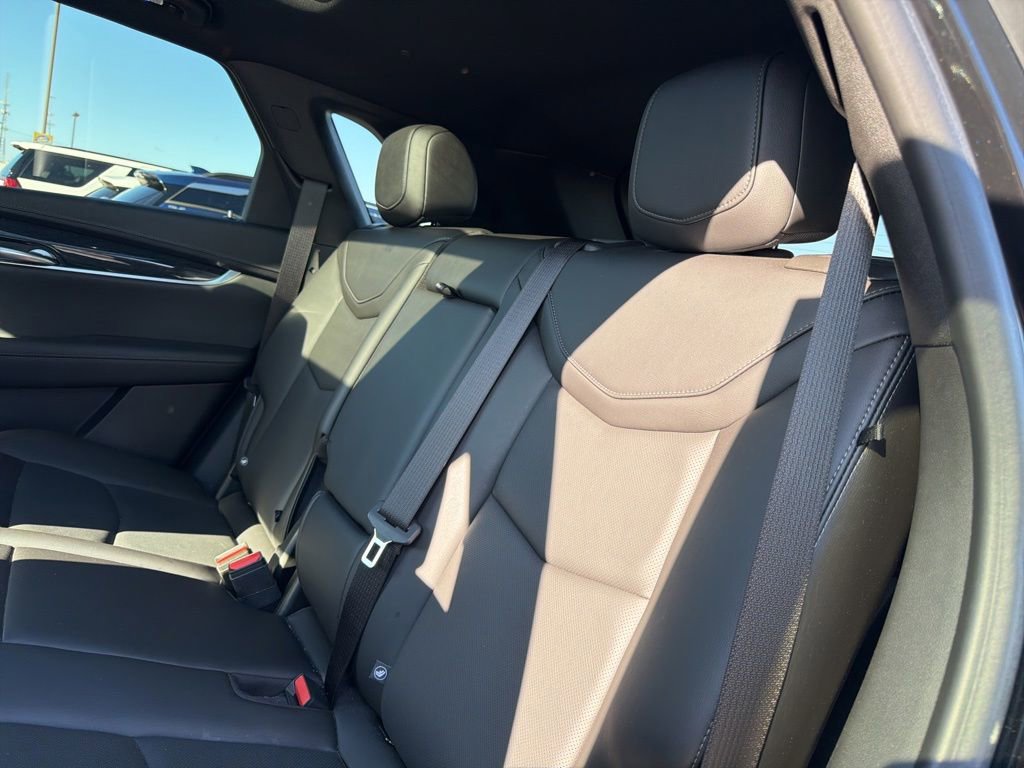 Used 2023 Cadillac XT5 Premium Luxury FWD image 14
