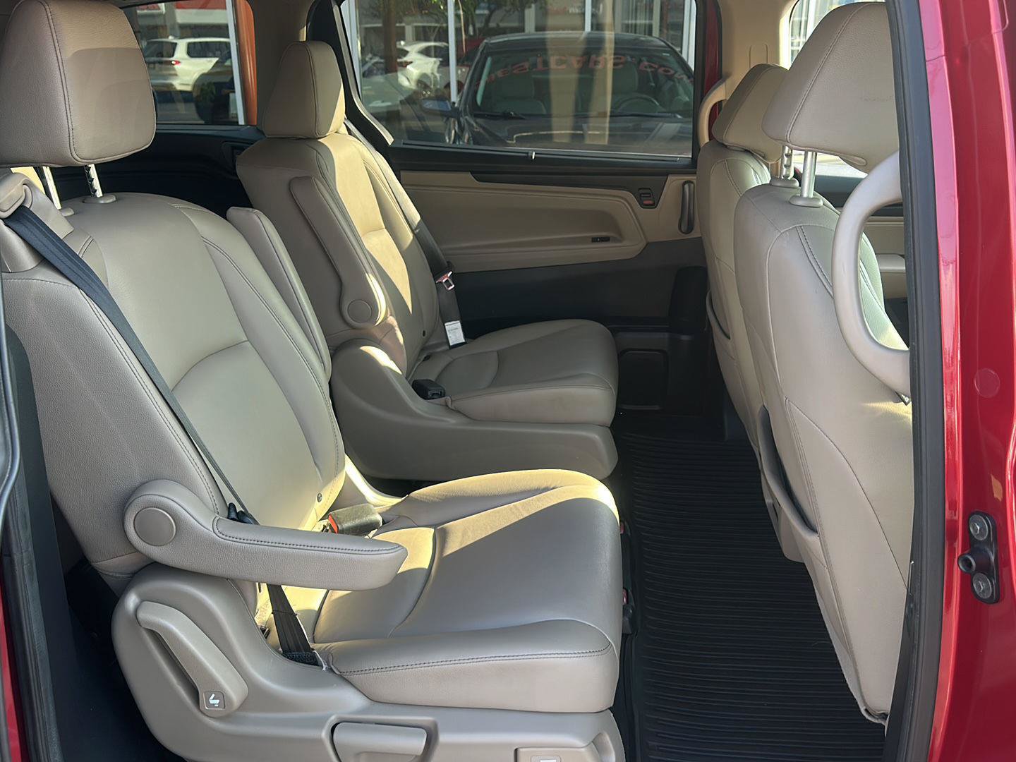 Used 2022 Honda Odyssey EX-L image 11
