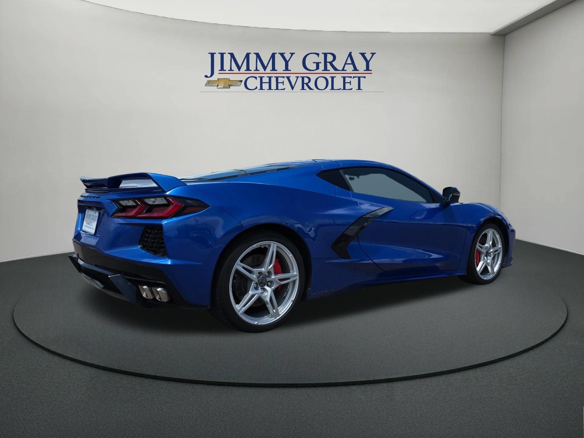 Used 2021 Chevrolet Corvette Stingray Coupe w/ Z51 Performance Package RWD image 5