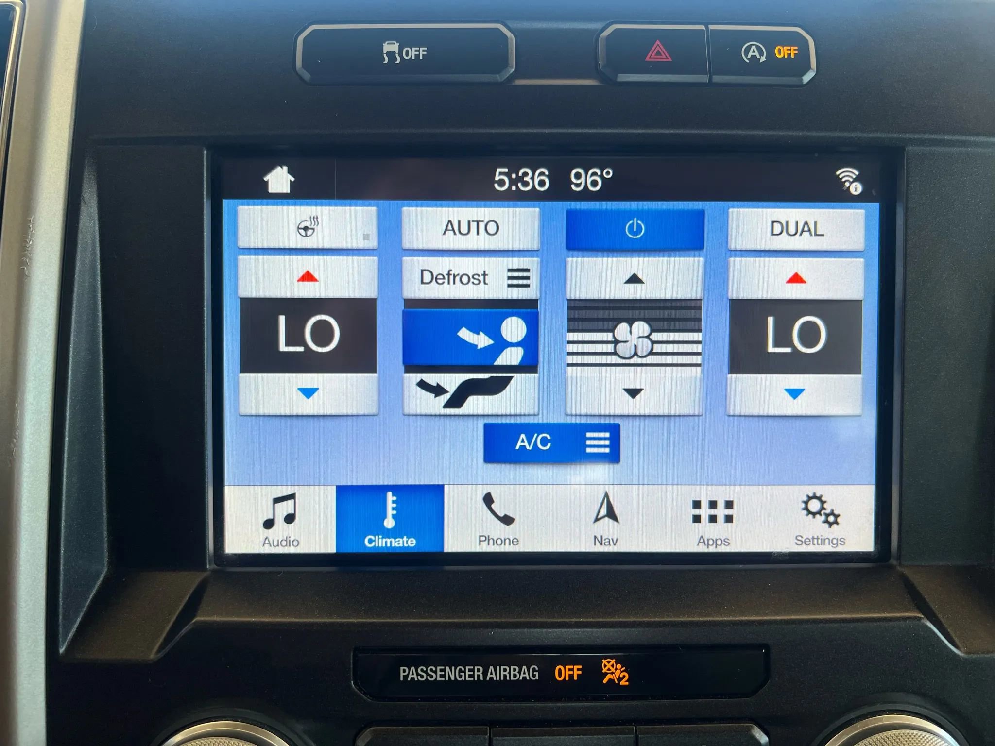 Used 2018 Ford F150 Lariat w/ Equipment Group 502A Luxury image 18