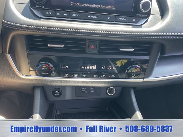 Used 2024 Nissan Rogue SV AWD/4WD image 24
