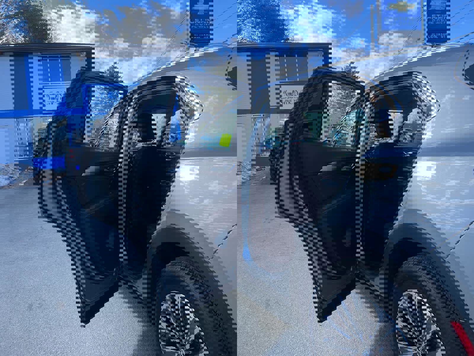 Certified 2025 Buick Envision Preferred image 33