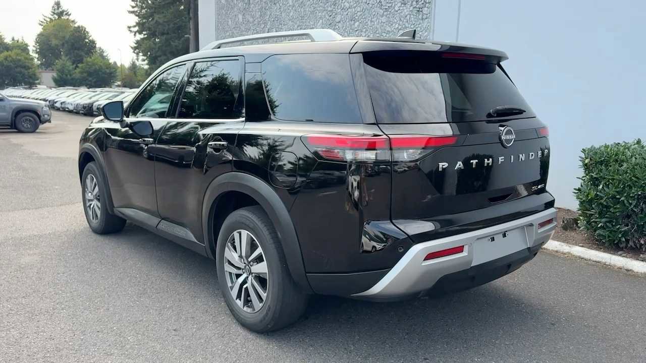 Certified 2023 Nissan Pathfinder SL image 10