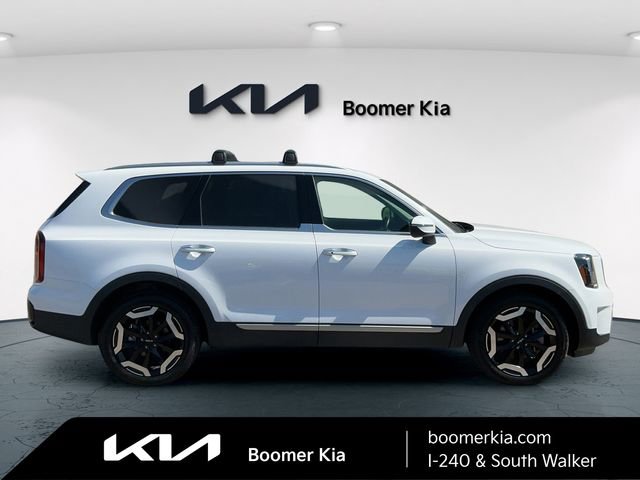 Certified 2025 Kia Telluride S AWD/4WD image 4