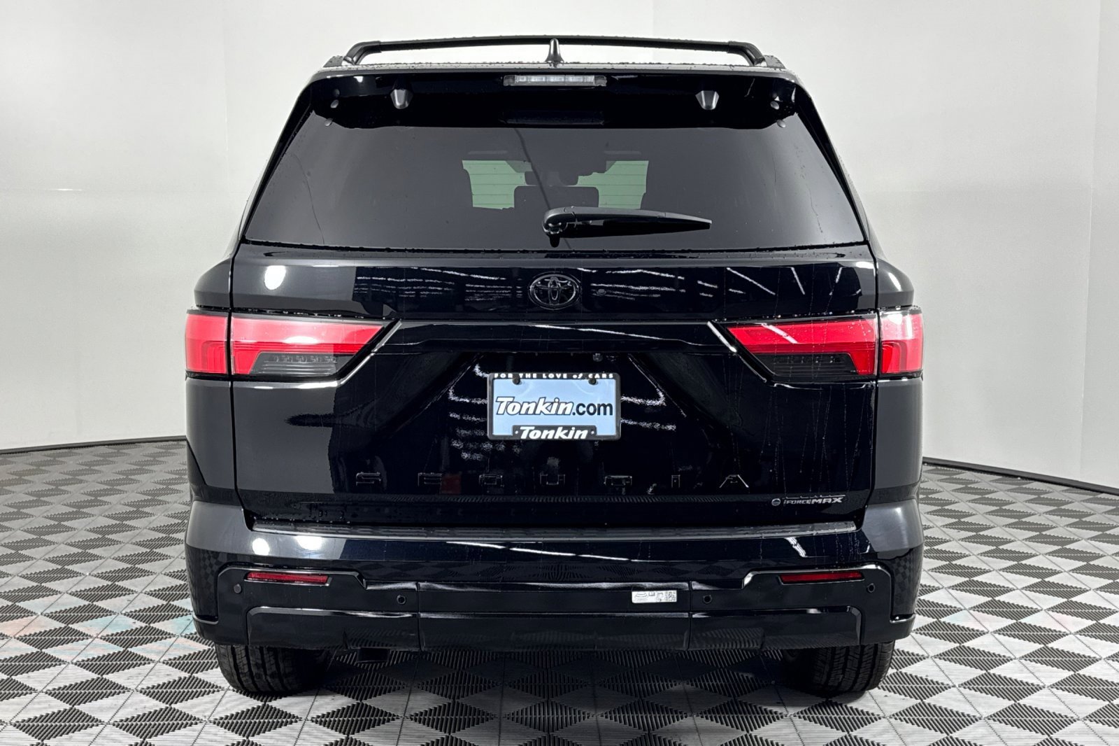 New 2026 Toyota Sequoia Platinum image 5