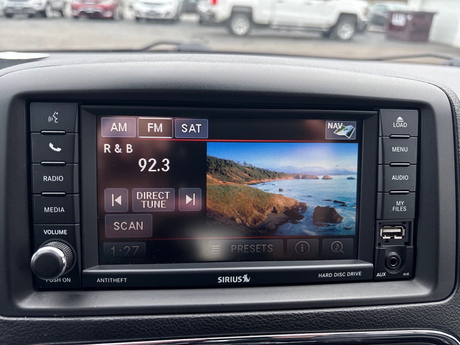 Used 2017 Dodge Grand Caravan GT FWD image 32