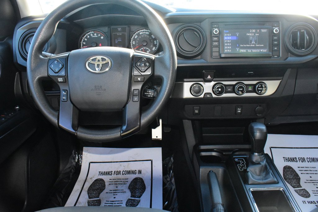 Used 2018 Toyota Tacoma SR AWD/4WD image 3