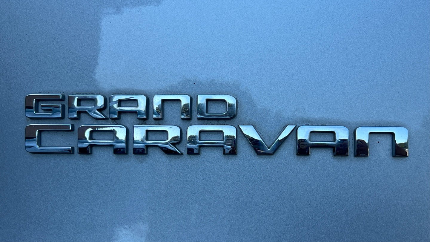 Used 2019 Dodge Grand Caravan SE w/ UConnect Hands-Free Group FWD image 49