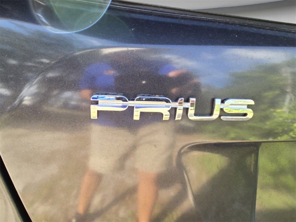 Used 2017 Toyota Prius Four image 7