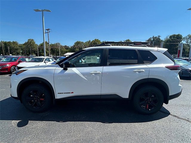 New 2026 Nissan Rogue SV image 10