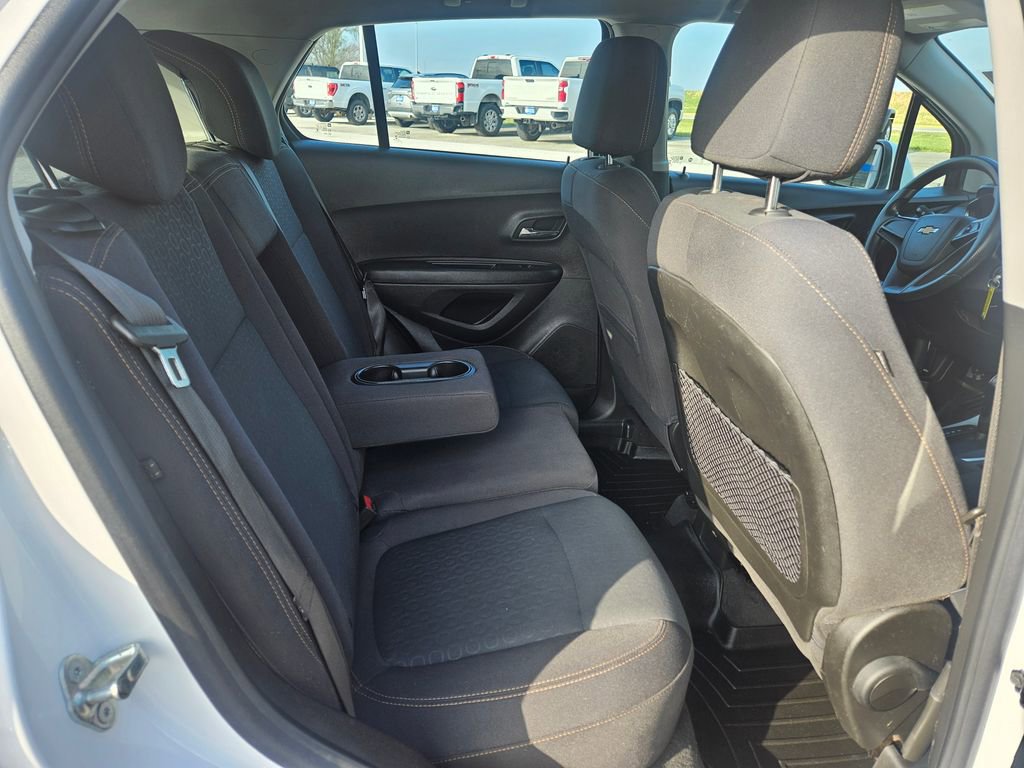 Used 2019 Chevrolet Trax LS AWD/4WD image 29