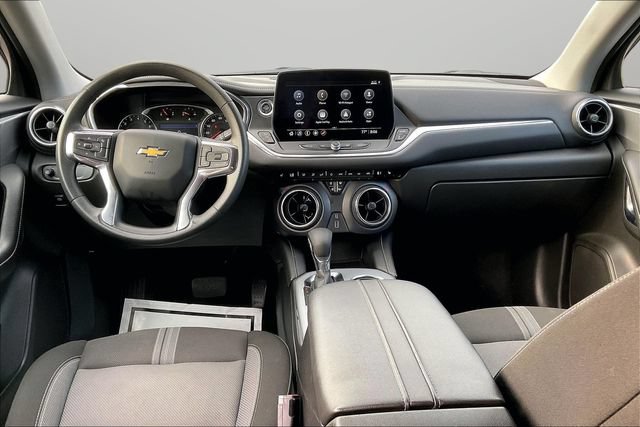 Used 2025 Chevrolet Blazer LT AWD/4WD image 15