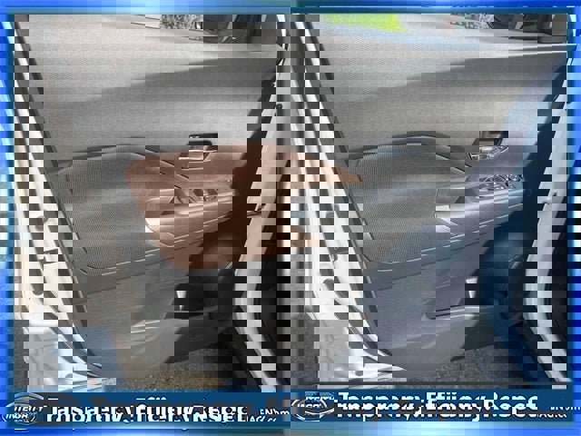 Used 2024 Nissan Kicks SR image 16