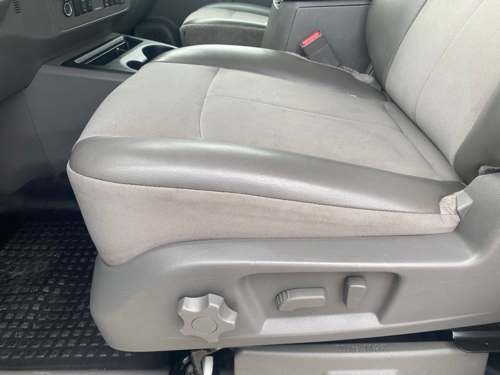 Used 2018 Nissan NV 3500 SL w/ Navigation Package RWD image 10